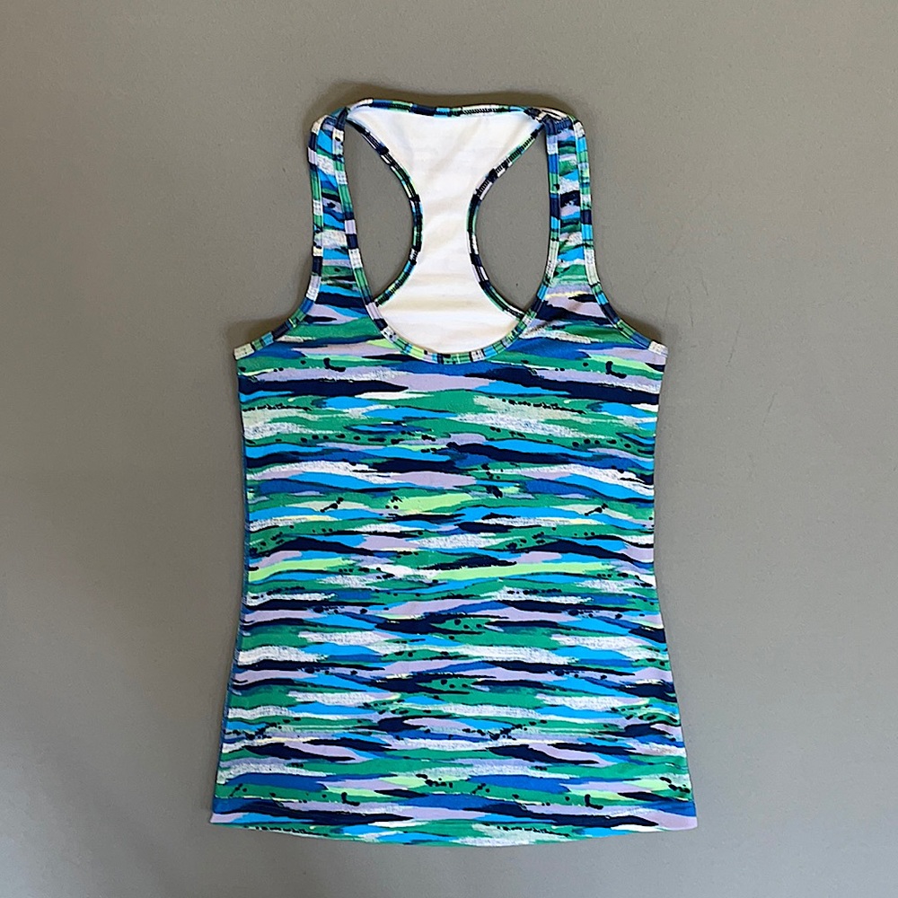 Lululemon Size 6 tank